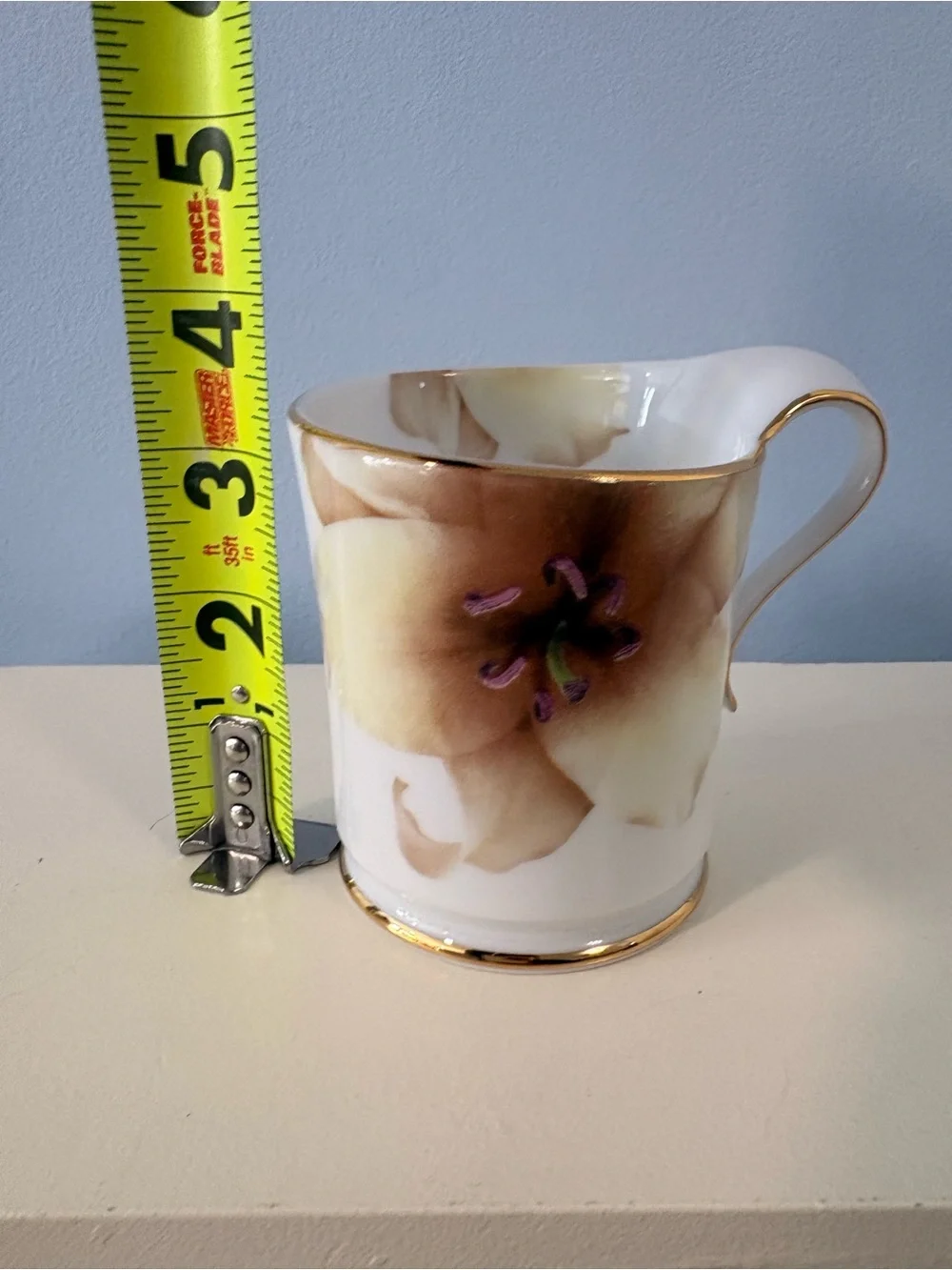 Naremoa Studio Collection White Porcelain Lily Coffee Cup Saucer Set Boxed 4pc